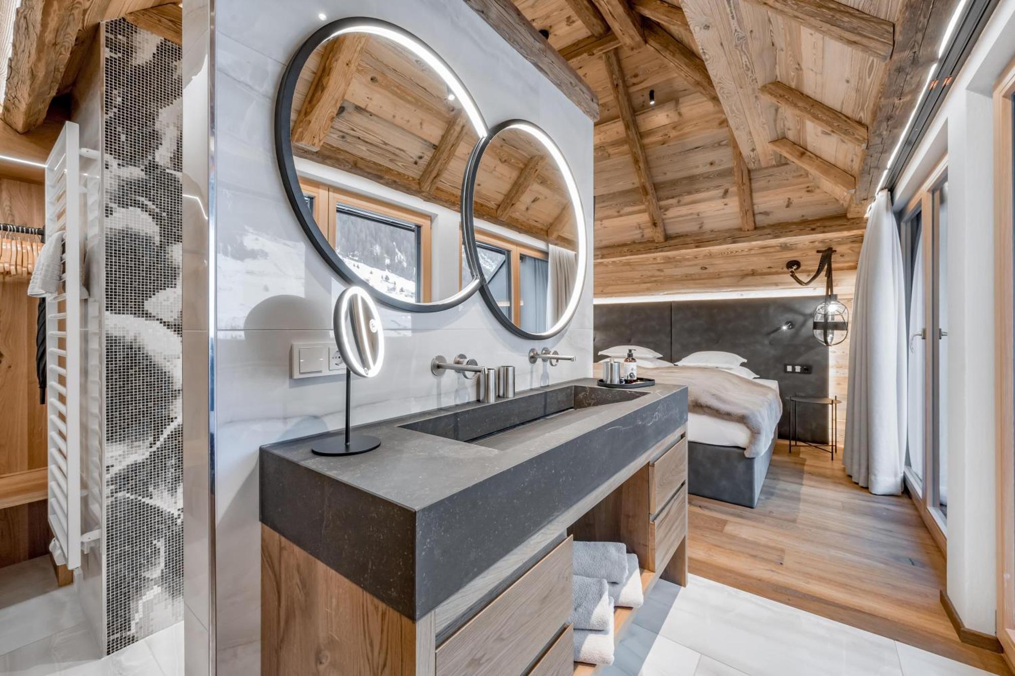 Sport- Und Genusshotel Silvretta Ισγκλ Εξωτερικό φωτογραφία