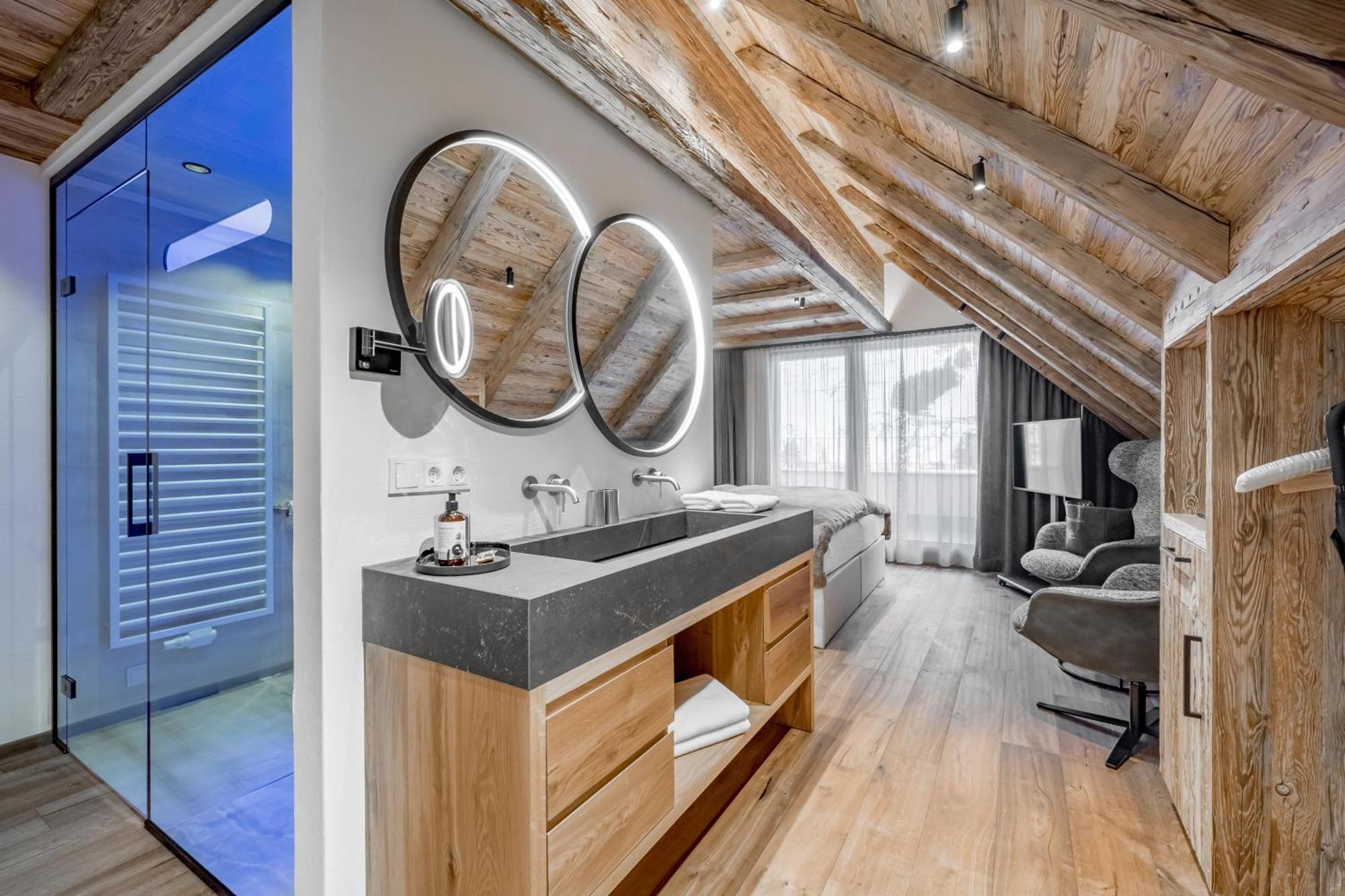 Sport- Und Genusshotel Silvretta Ισγκλ Εξωτερικό φωτογραφία