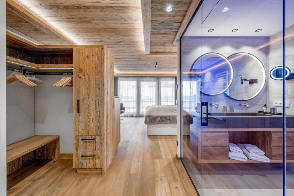 Sport- Und Genusshotel Silvretta Ισγκλ Εξωτερικό φωτογραφία