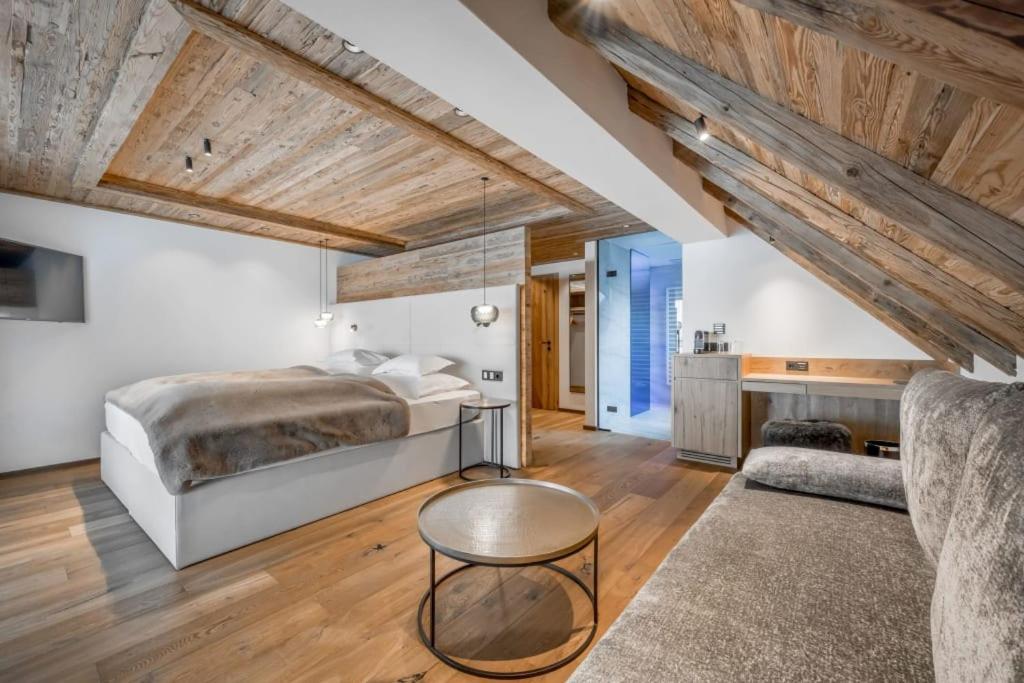 Sport- Und Genusshotel Silvretta Ισγκλ Εξωτερικό φωτογραφία