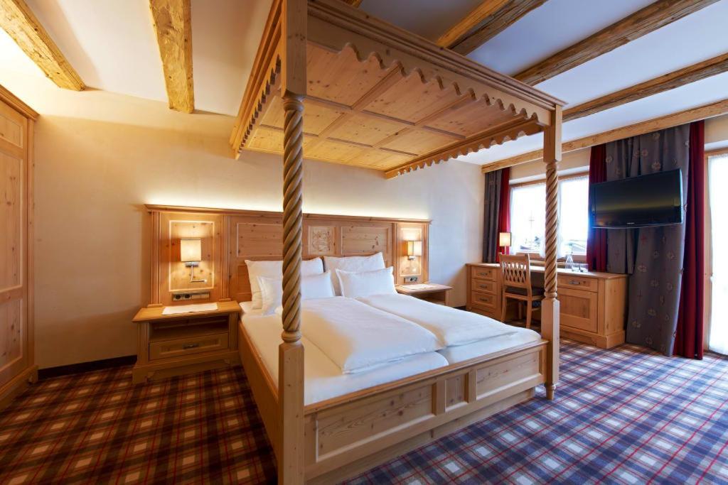 Sport- Und Genusshotel Silvretta Ισγκλ Εξωτερικό φωτογραφία
