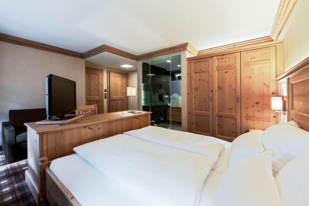 Sport- Und Genusshotel Silvretta Ισγκλ Εξωτερικό φωτογραφία